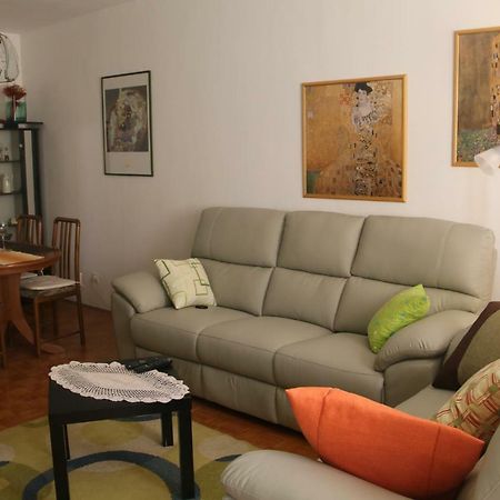 Apartment Stan Zara Esterno foto